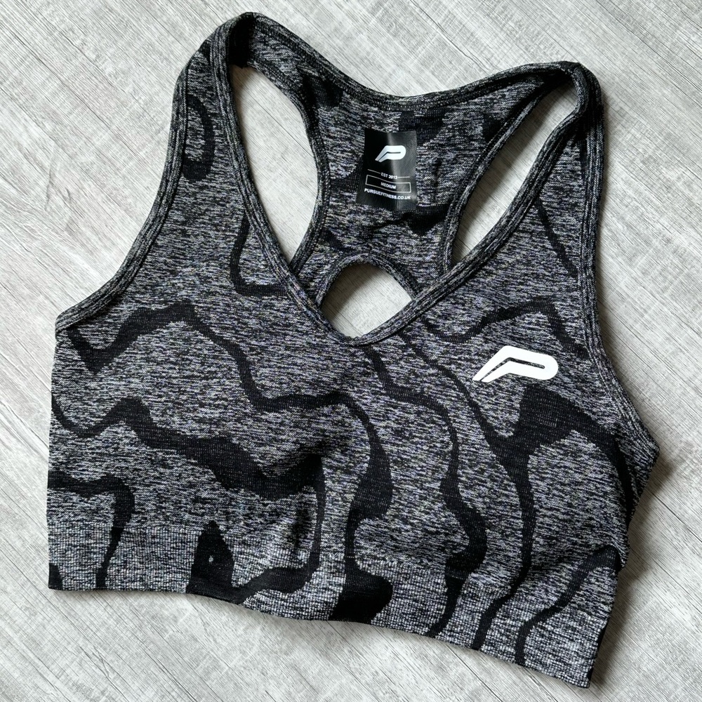 Pursue Fitness Sustainable Seamless Sports Bra/Black/Size Small